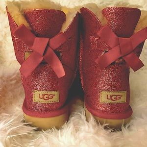 Pink glitter Bailey Bow UGG boots women Size 9 🎀✨